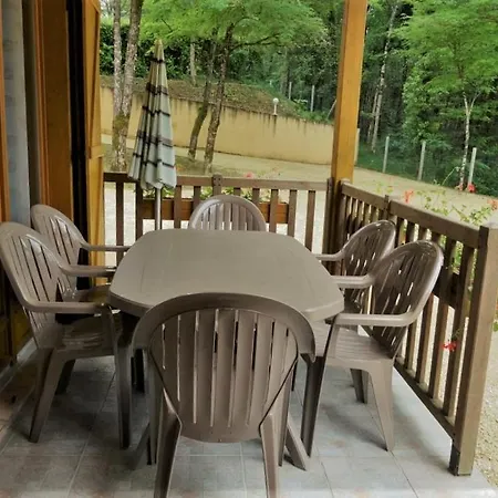 Les Pins - Lesgitesdeshautsdevialot En Perigord