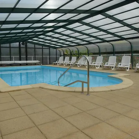 Les Pins - Lesgitesdeshautsdevialot En Perigord Chalet