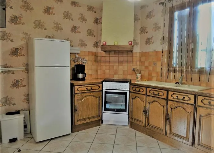 Chalet Les Pins - Lesgitesdeshautsdevialot En Perigord *