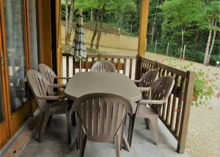 Les Pins - Lesgitesdeshautsdevialot En Perigord