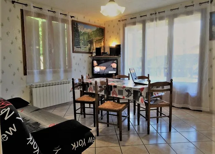 Chalet Les Pins - Lesgitesdeshautsdevialot En Perigord